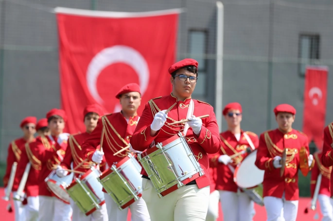 19 Mayıs Atatürk’ü Anma, Gençlik ve Spor Bayramı Aliağa’da Coşkuyla Kutlandı