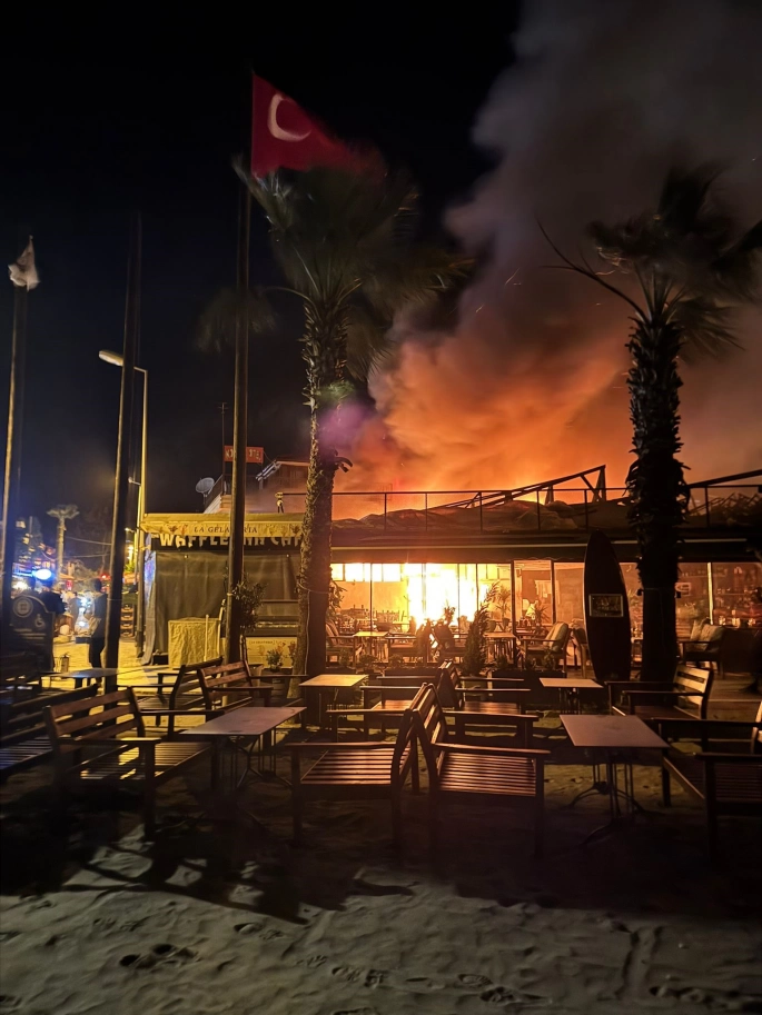 Akyaka'da Restoran Yangını: Büyük Hasar Oluştu