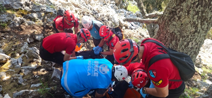  Alman turist, yamaç paraşütü kazasında hayatını kaybetti   