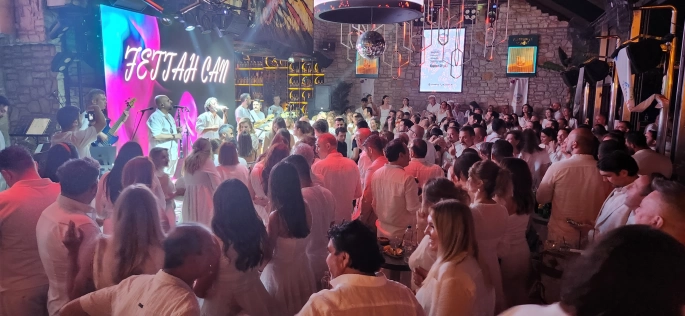 BEYAZ GECE'NİN 5'İNCİSİ GERÇEKLEŞTİ