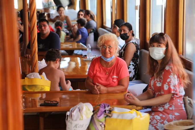 Bodrum belediyesi’nden işitme engelliler için ‘sessiz tur’