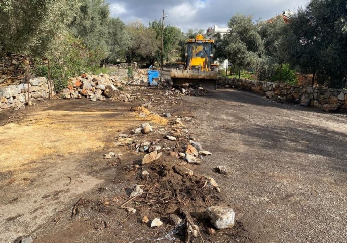 Bodrum’da sağanak yağmur sonrası temizlik çalışması başlatıldı