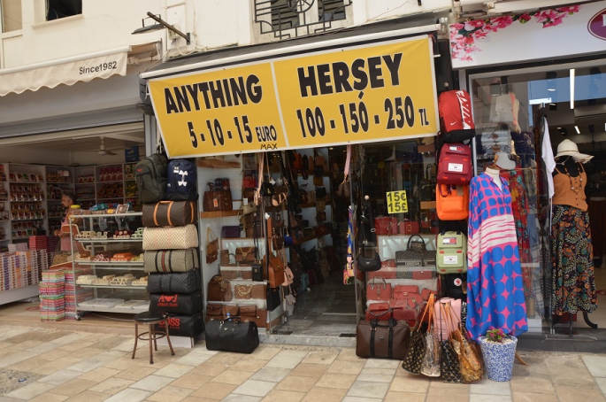 Bodrum esnafı kruvaziyer turizminde beklediğini bulamadı: Gemiler geliyor ama içinde insan yok