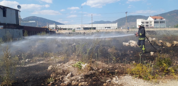 Büyükşehir Anız Yangınlarına Karşı Vatandaşları Uyardı 