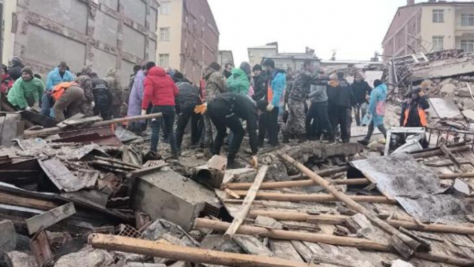 Canlı blog | Depremin üçüncü günü: Can kaybı 8 bin 574'e yükseldi