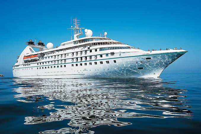 Cruise gemileri Bodrum Limanı'na gelmeye başladı