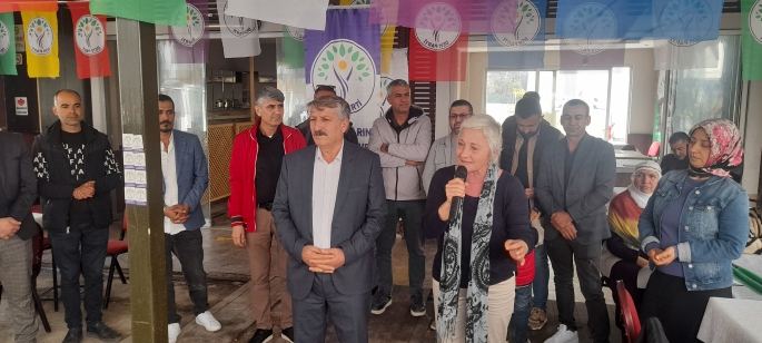 DEM Parti seçim ofislerini açtı 