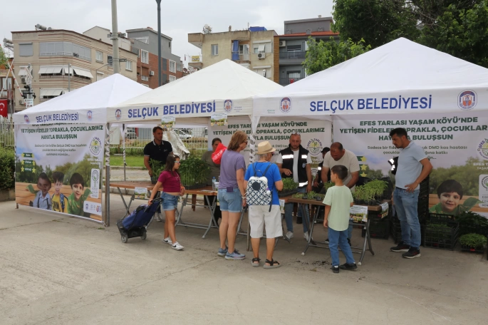 Efes Tarlası Yaşam Köyü’nde Dağıtılan Fideler DMD Hastası Çocuklara Umut Oldu