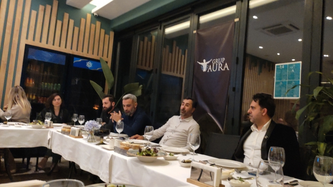 Grup Aura’dan Çalışanlarına Dev Projeler Öncesinde Motivasyon Yemeği