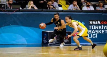 Şampiyon, evinde galip geldi! 