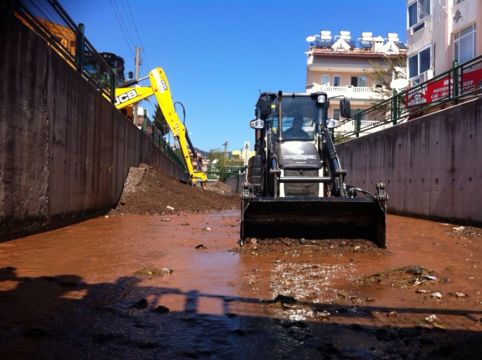 Su Baskınlarını Önlemek İçin Çalışmalar Devam Ediyor