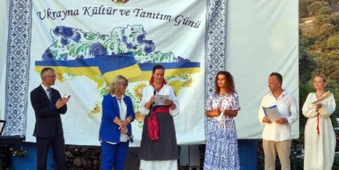 Ukraynalılar Bodrum’da kutladı