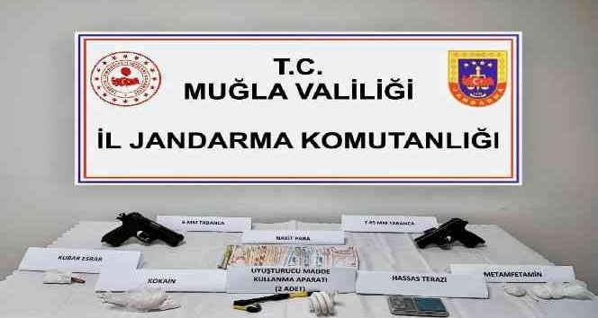 Uyuşturucu operasyonunda 5 şüpheli gözaltına alındı