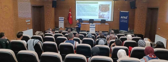 5 gün sürecek olan AFAD gönüllüsü eğitimleri başladı
