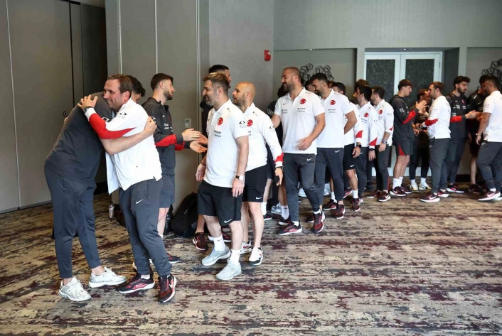 A Milli Takımda bayramlaşma töreni yapıldı