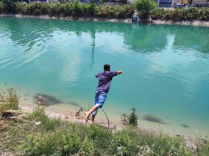 Adanada gençlerin tehlikeli serinliği sürüyor
