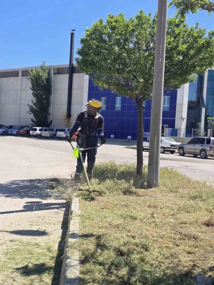 Afyonkarahisar OSBde yeşil dönüşüm ve altyapı çalışmaları sürüyor
