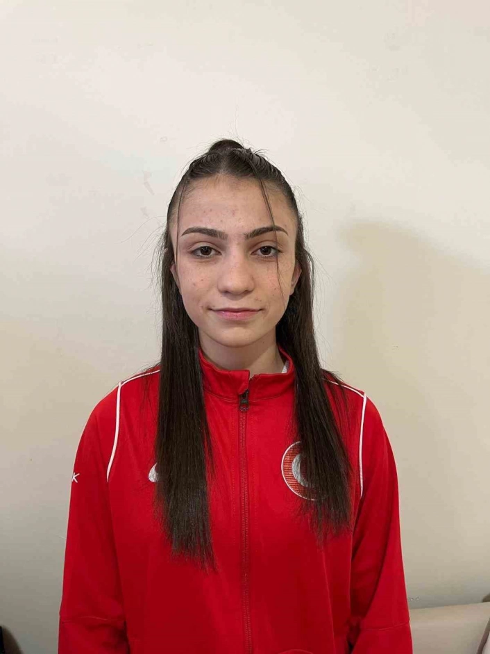 Afyonkarahisarlı genç güreşçiler Avrupa sahnesinde
