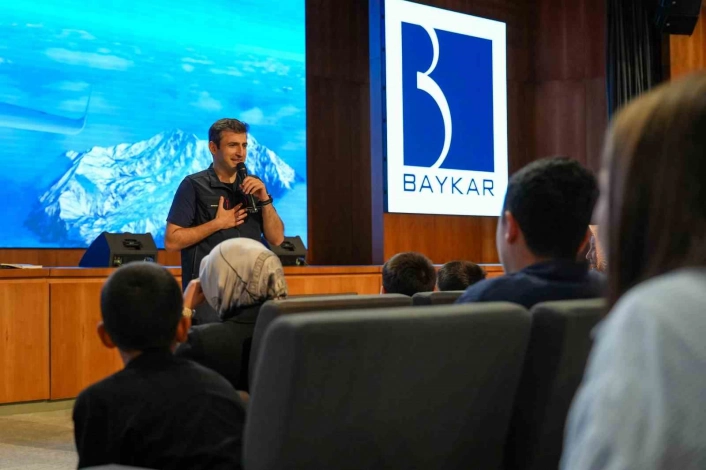 Aile ve Sosyal Hizmetler Bakanı Göktaş, devlet korumasındaki çocuklarla, Baykar Teknolojiyi ziyaret etti
