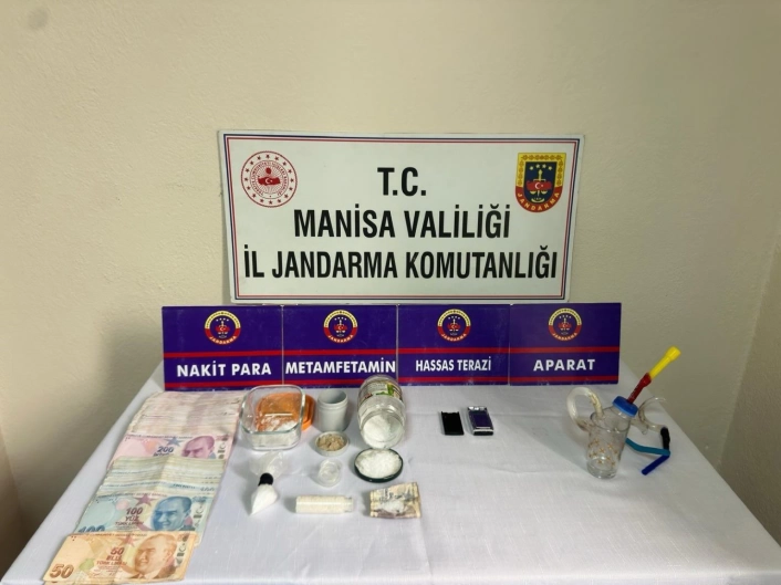 Alaşehirde uyuşturucudan 2 tutuklama
