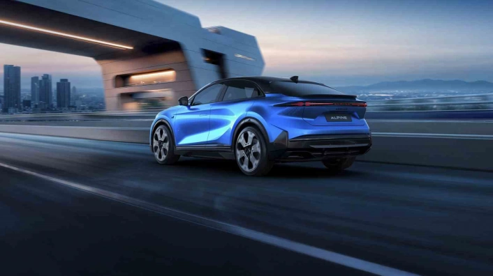 Alpinein sportif fastback modelinin dünya lansmanı gerçekleşti
