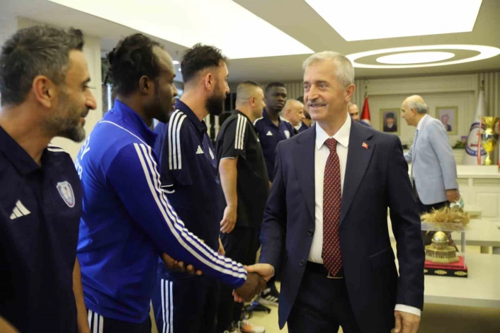 Ampute Futbol Takımı, Tahmazoğlunu makamında ziyaret etti
