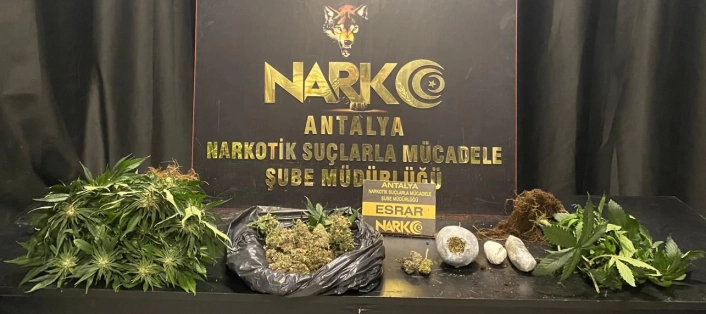 Antalyada bir haftada 17 zehir taciri tutuklandı
