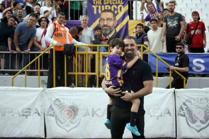 Arda Turandan, Eyüpspora veda mesajı
