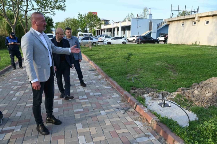 Atatürk Kültür Parkı aydınlatılıyor

