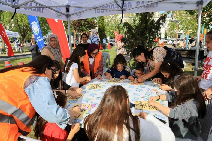 Bahçelievlerde yaz, çocuklar için şenlikli başladı
