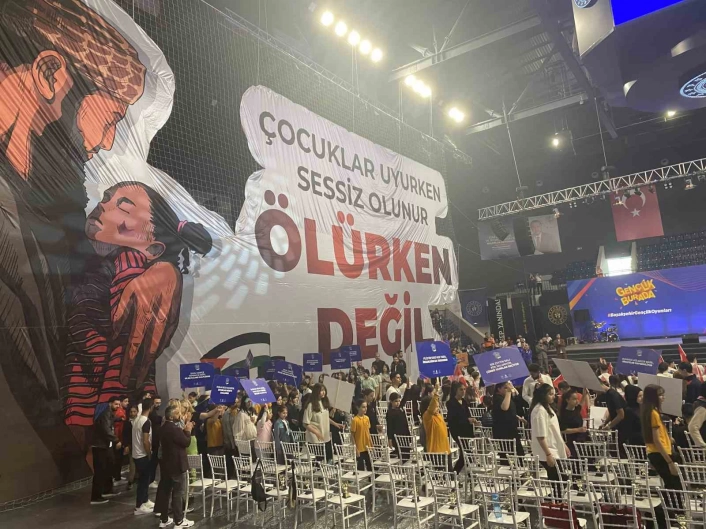 Başakşehir Gençlik Oyunlarında final heyecanı yaşandı
