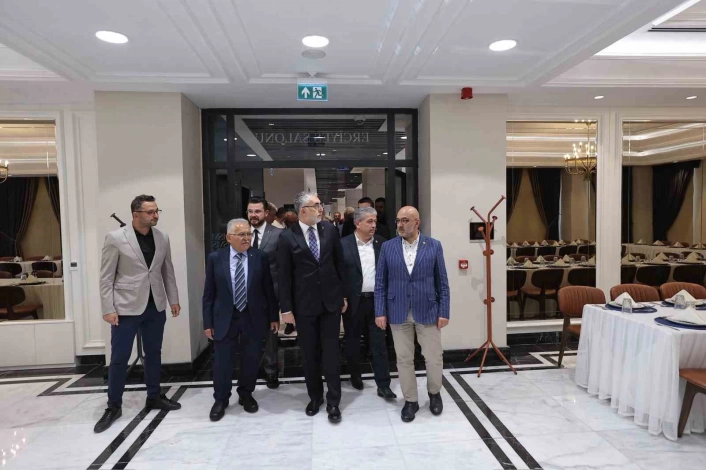 Başkan Büyükkılıç, Bakan Işıkhana Mutfak Sanatları Merkezini tanıttı
