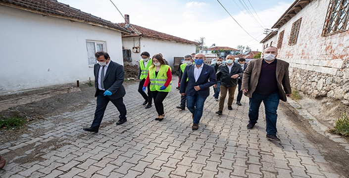 Başkan Soyer Kınık’ı ziyaret etti