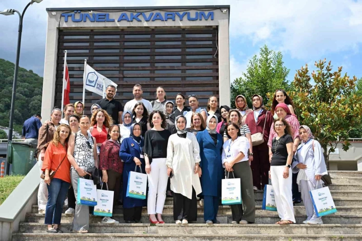 Başkan Yılmaz, üreten kadınları ağırladı
