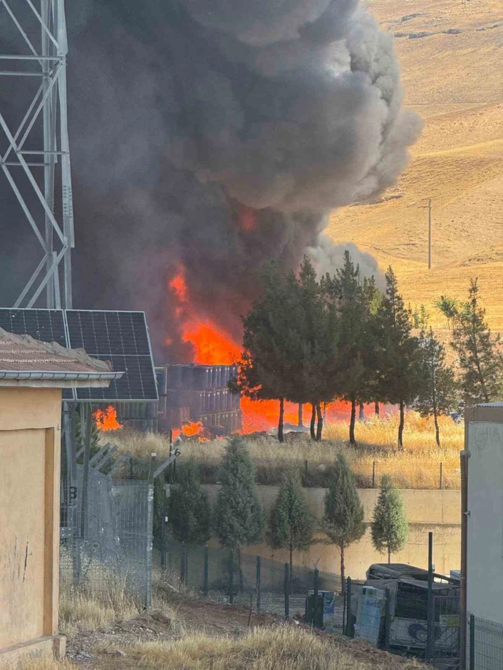 Batman OSBde fabrika yangını
