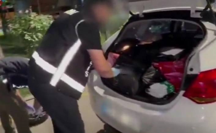 Batmanda torpidoya zulalanmış kaçak malzemeler ele geçirildi
