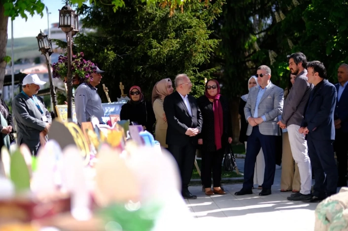 Bayburtta Şizofreni Günü dolayısıyla sergi açıldı
