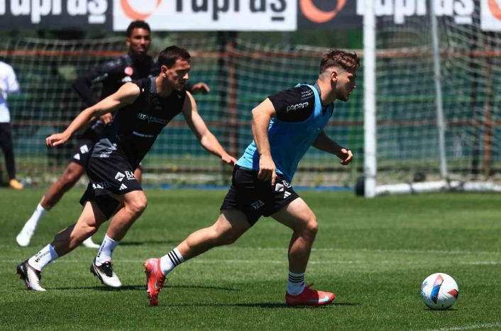 Beşiktaş, Alanyaspor maçı hazırlıklarını sürdürdü
