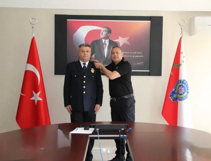Bozüyük İlçe Emniyet Müdürü Orhan Bozdemir 2. Sınıf Emniyet Müdürlüğüne terfi etti
