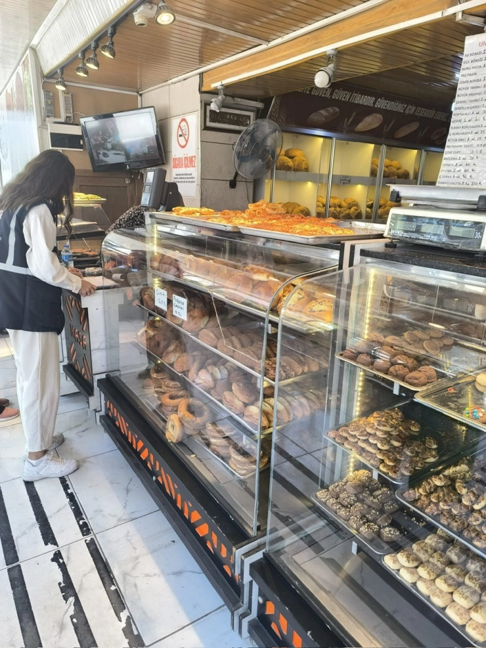 Burdurda bayram öncesi 151 işletmede denetim yapıldı, 7 firmaya 22 bin TL ceza kesildi
