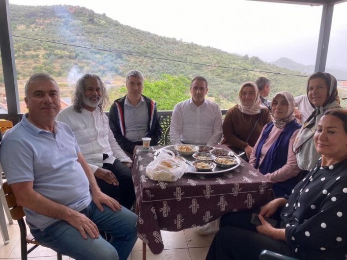 Burhaniyede Kaymakam Memiş, Dutluca hayrına katıldı
