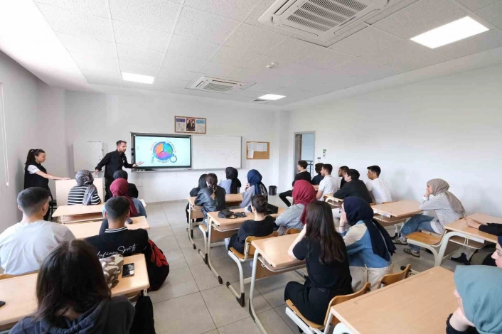 Bursada gençlere afet bilinci eğitimi
