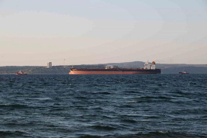 Çanakkale Boğazında gemi makine arızası yaptı
