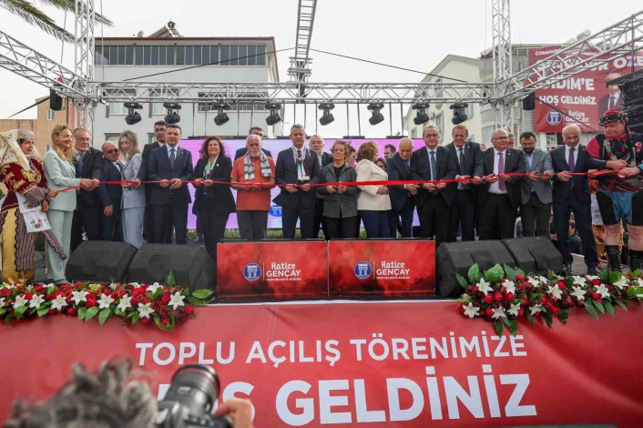 CHP Genel Başkanı Özel, Didimde toplu açılış törenine katıldı

