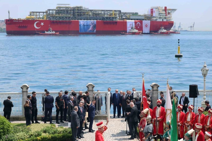 Cumhurbaşkanı Erdoğan Osman Gazi platformunu Dolmabahçeden uğurladı
