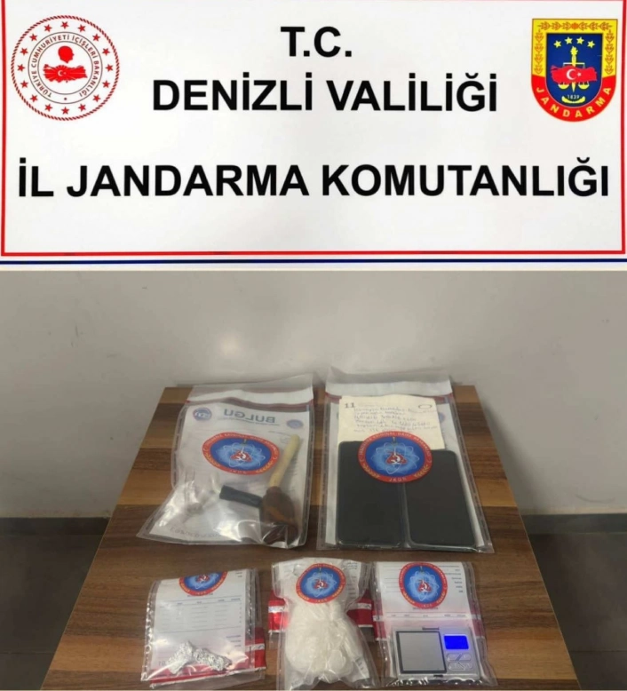 Denizlide jandarma uyuşturucu tacirlerine geçit vermiyor
