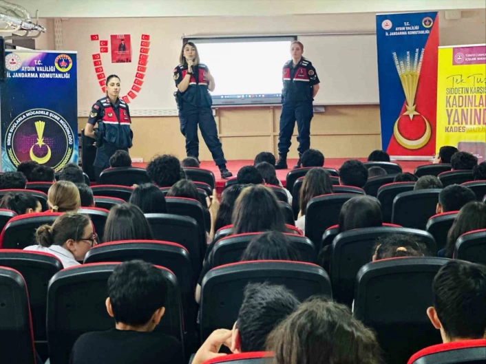 Didimde öğrencilere siber zorbalık anlatıldı
