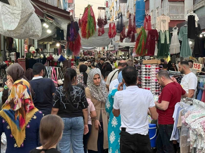 Diyarbakırda Kurban Bayramı öncesi alışveriş yoğunluğu

