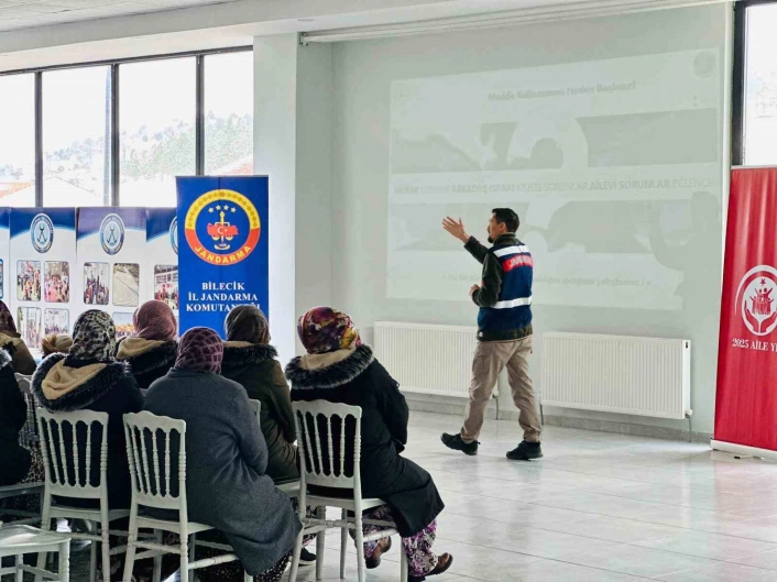 Dodurgada Ailenin Önemi, En İyi Narkotik Polisi Anne ve Kadına Yönelik Şiddetle Mücadele başlıklı eğitim
