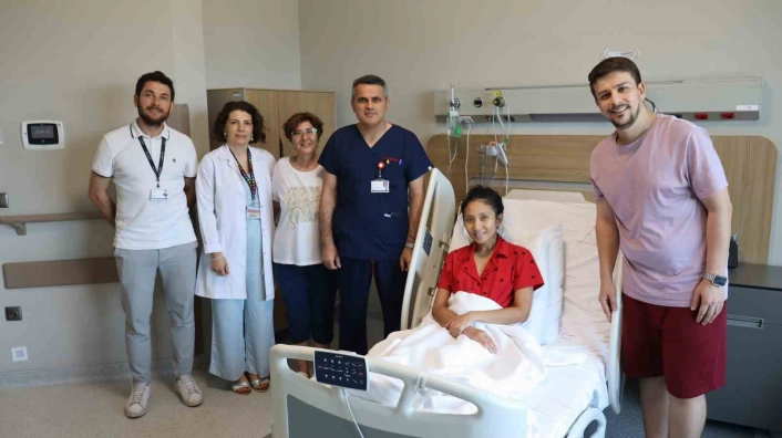 Dubaiden gelen hasta kritik ameliyatla sağlığına kavuştu
